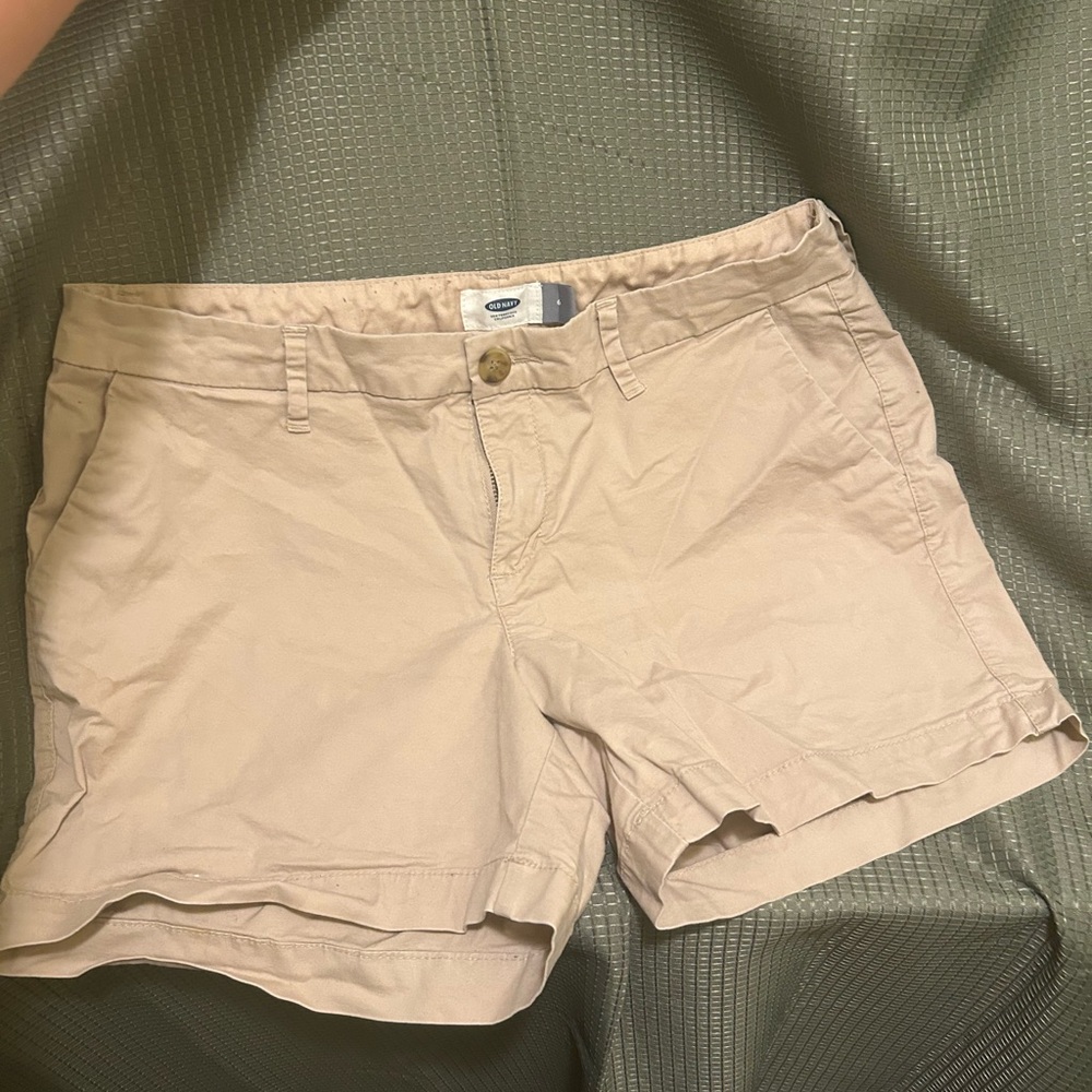 Old navy khaki shorts